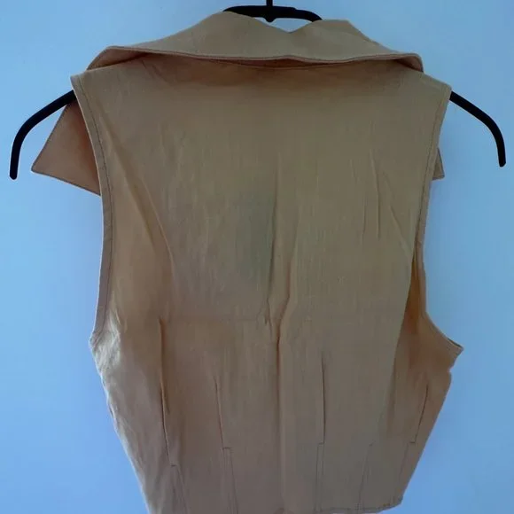 MONROW - LINEN SLEEVELESS BUTTON DOWN - SAND - SIZE MEDIUM - Picture 8 of 9